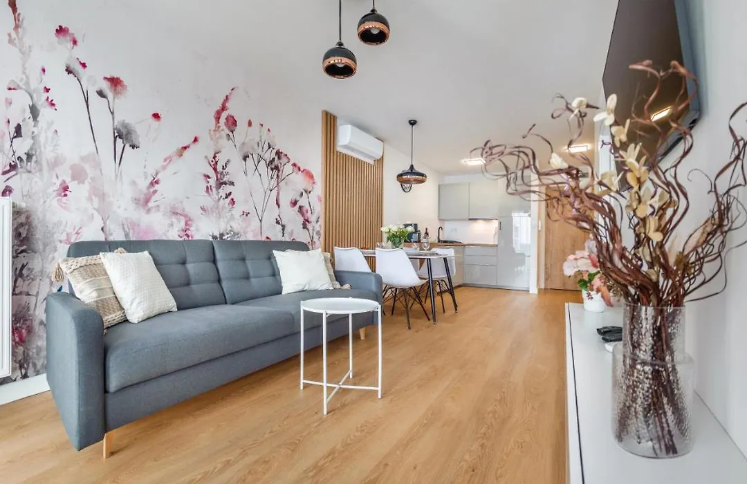 Apartament Flowers z parkingiem Perłowa Przystań - Holiday City-1